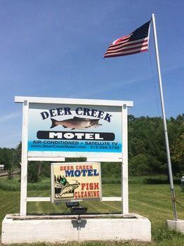 Deer Creek Motel Pulaski Bagian luar foto